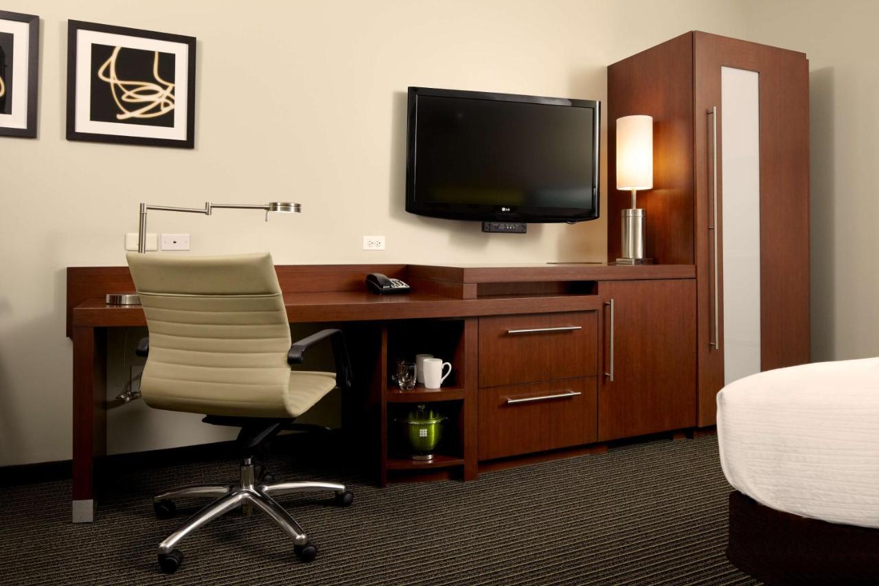 Hyatt Place Detroit/Royal Oak Zewnętrze zdjęcie
